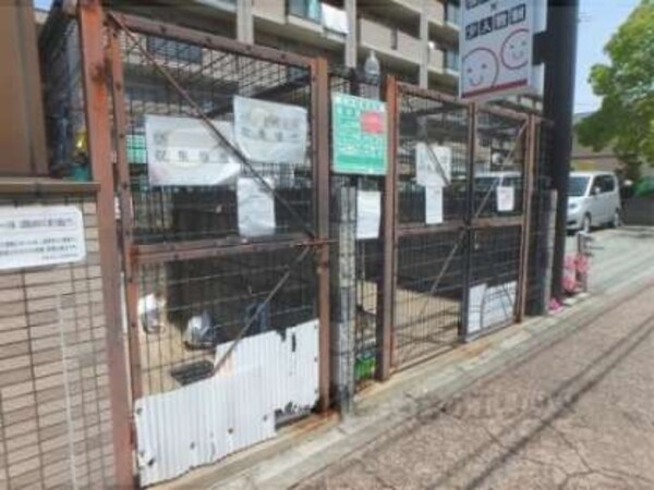 ゴミ置き場