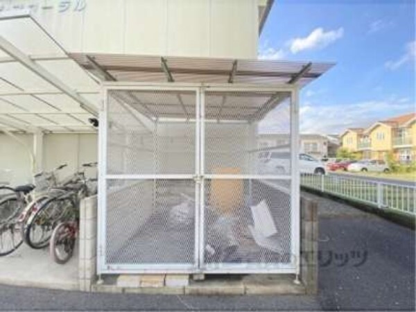 ゴミ置き場