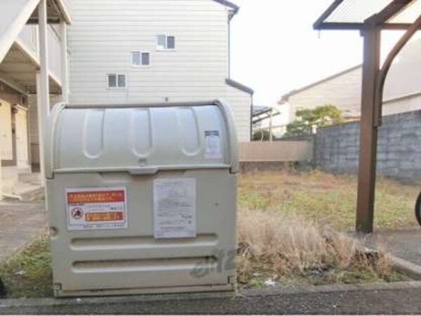 ゴミ置き場