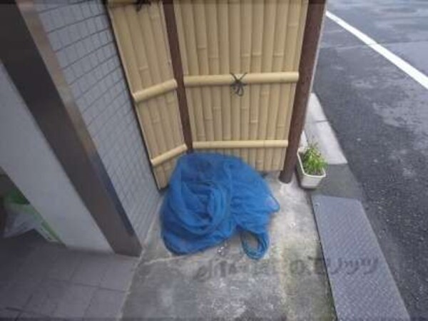 ゴミ置き場