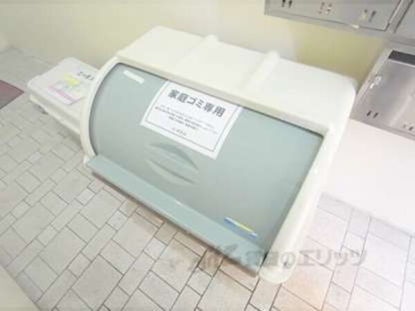 ごみ置き場