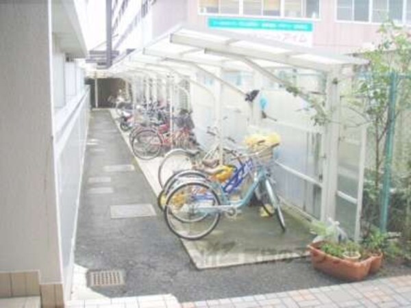 駐輪場