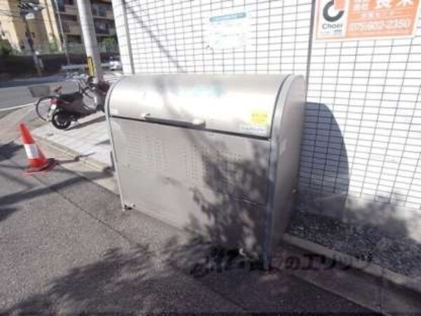 ゴミ捨て場