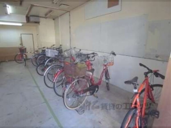 駐輪場