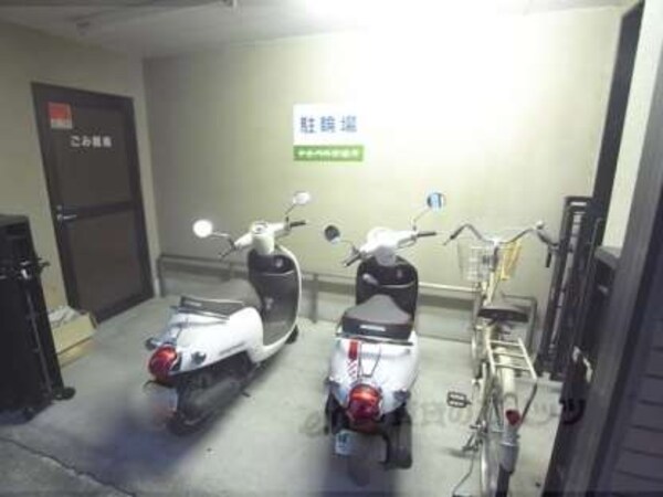 駐輪場