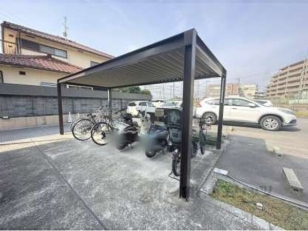 バイク置き場