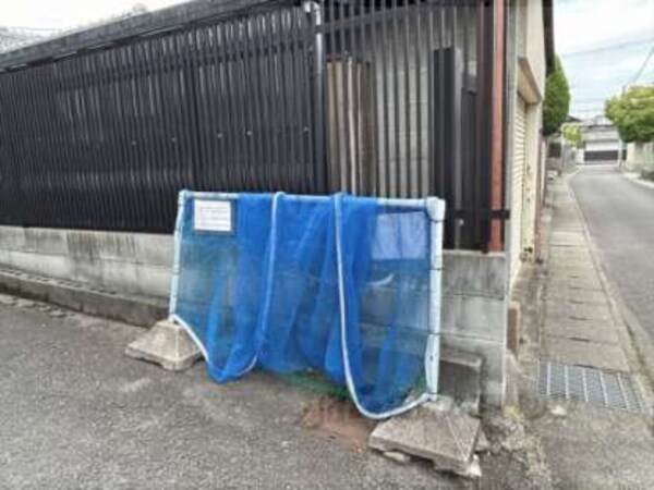 ゴミ置き場
