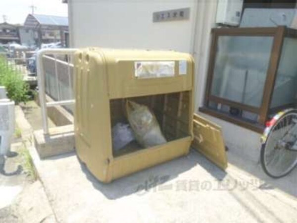 ゴミボックス