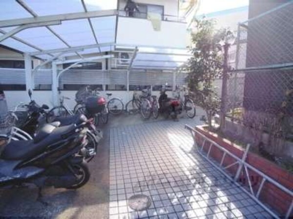駐輪場