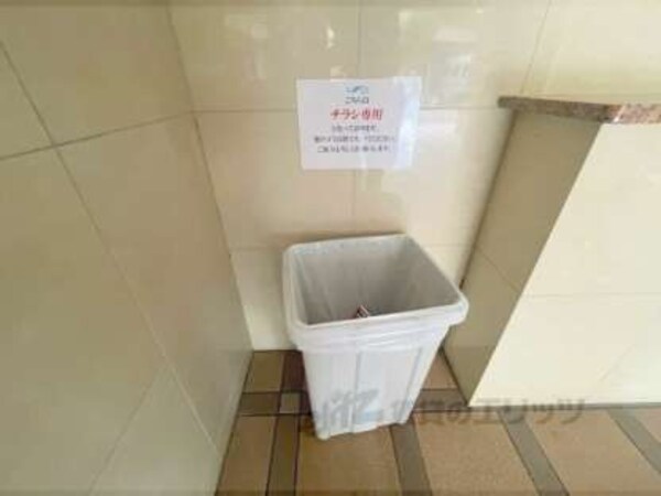 チラシ用ゴミ箱