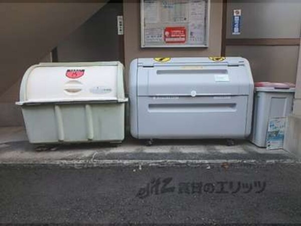 ゴミ置き場