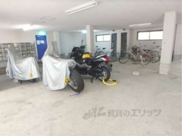駐輪場