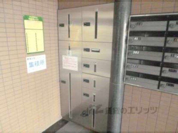 宅配ボックス