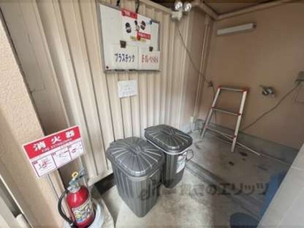ゴミ置き場