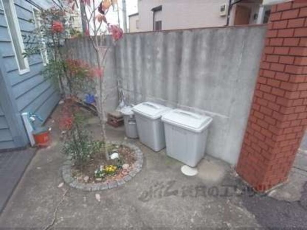 ゴミ捨て場