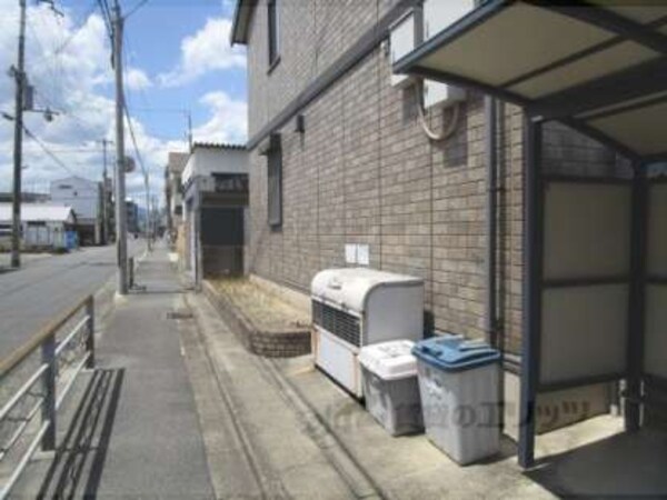 ゴミ置き場