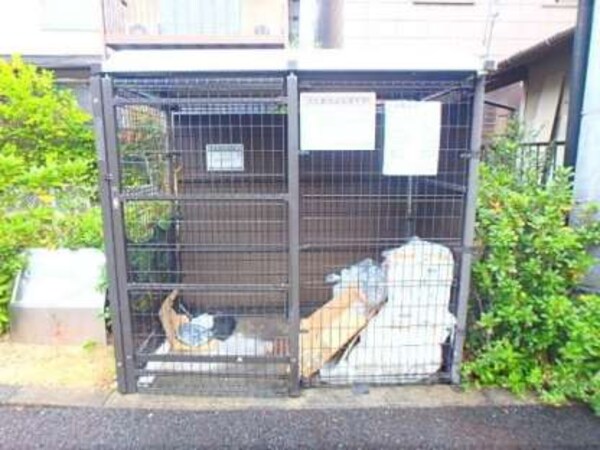 ゴミ置き場