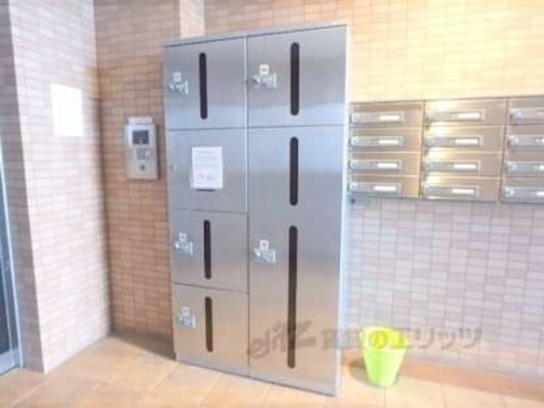 宅配ボックス