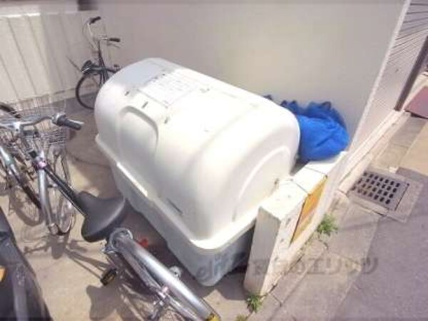 ダストボックス
