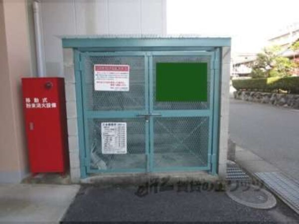 ゴミ置き場