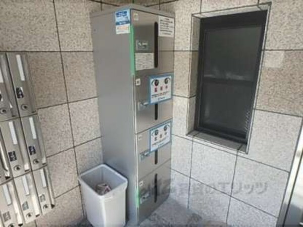 宅配ボックス