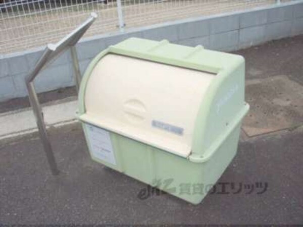 ゴミボックス