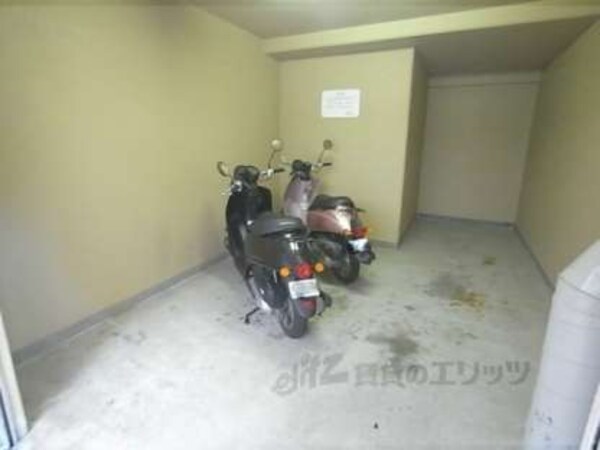 駐輪場(バイク専用)