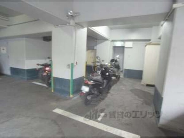 駐輪場