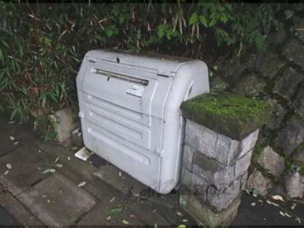 ダストボックス