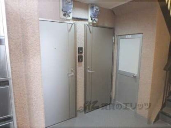 １階共用廊下