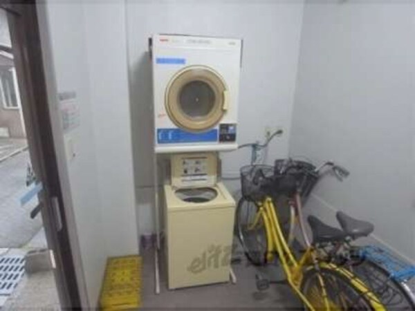コインランドリー