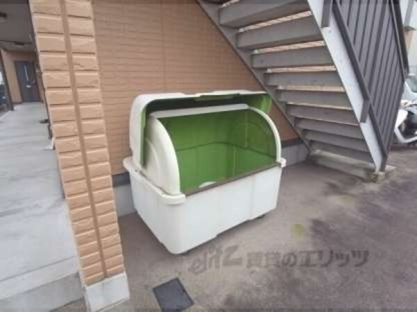 ゴミ収集ボックス