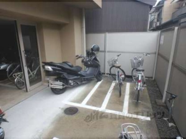 駐輪場