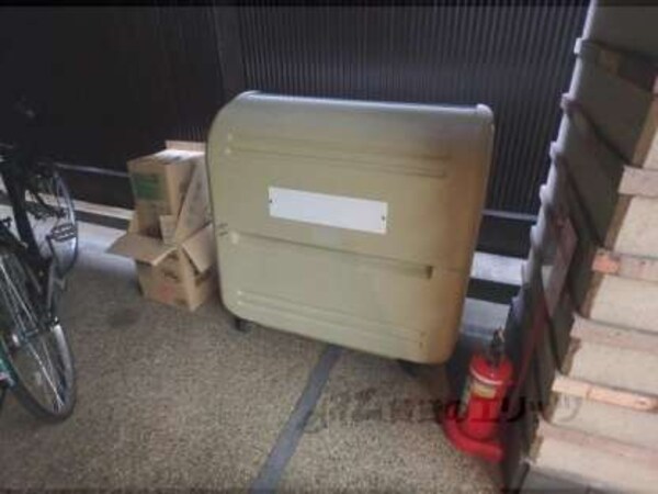 ダストボックス