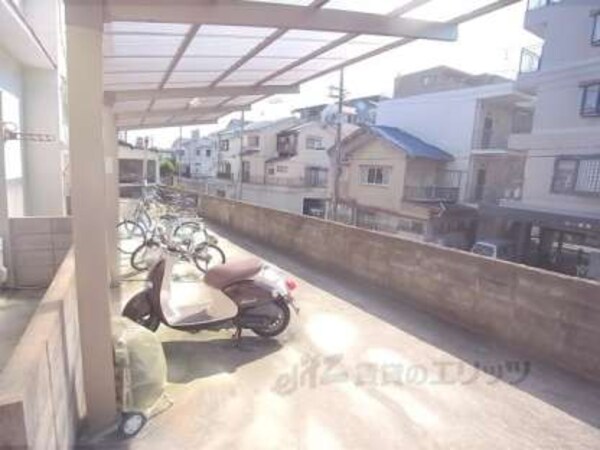 駐輪場