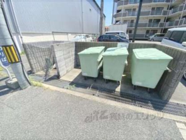 ゴミ置き場