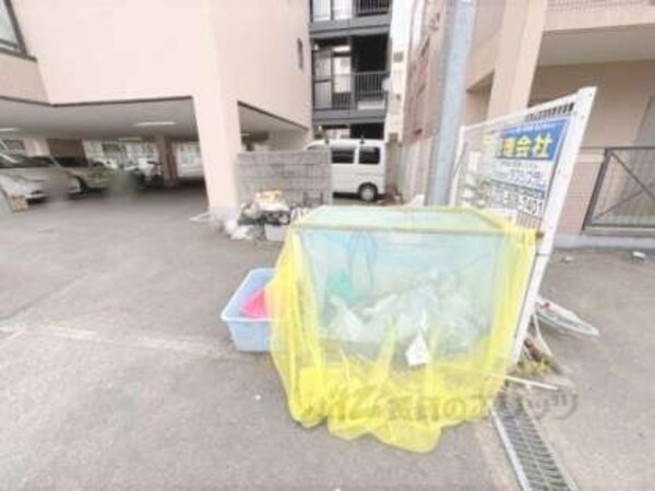 ゴミ置き場