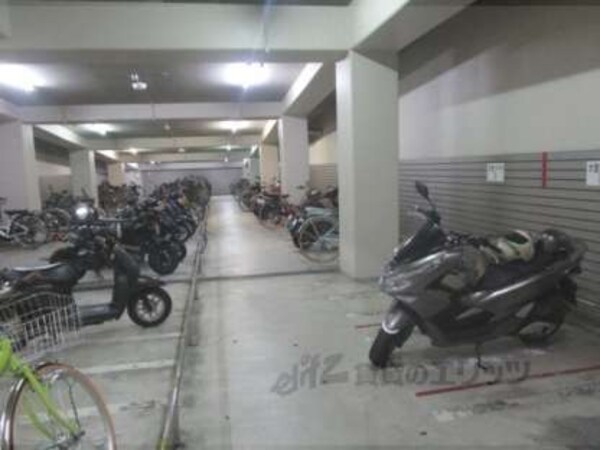 駐輪場