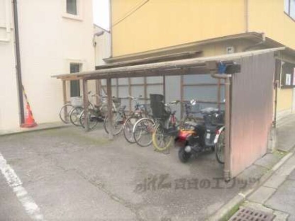 駐輪場