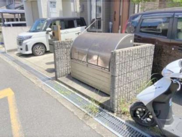 ゴミ置き場