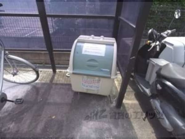 ごみボックス