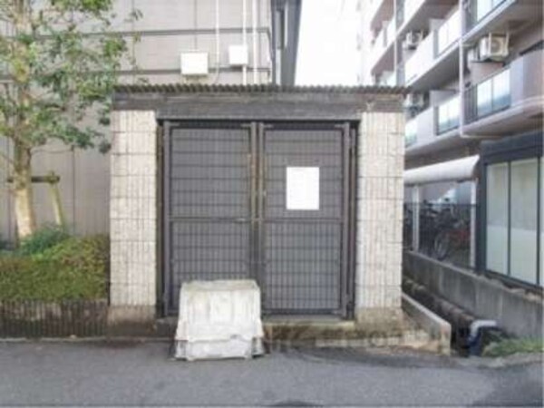 ゴミ置き場