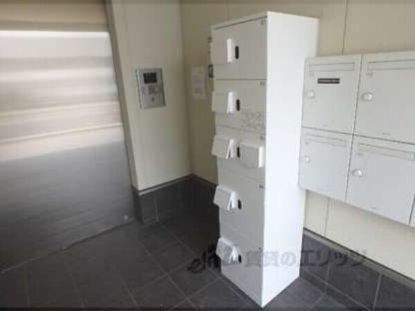 宅配ボックス