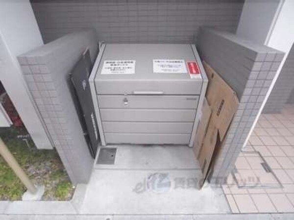 ごみ置き場