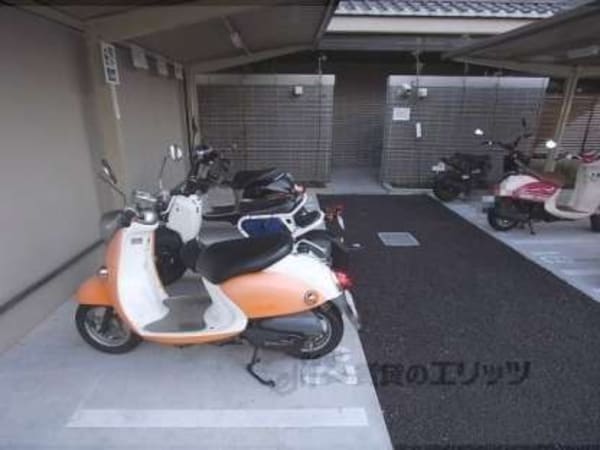 駐輪場