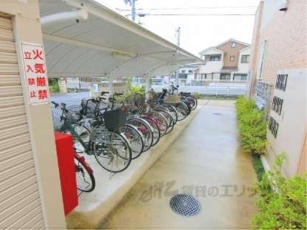 駐輪場
