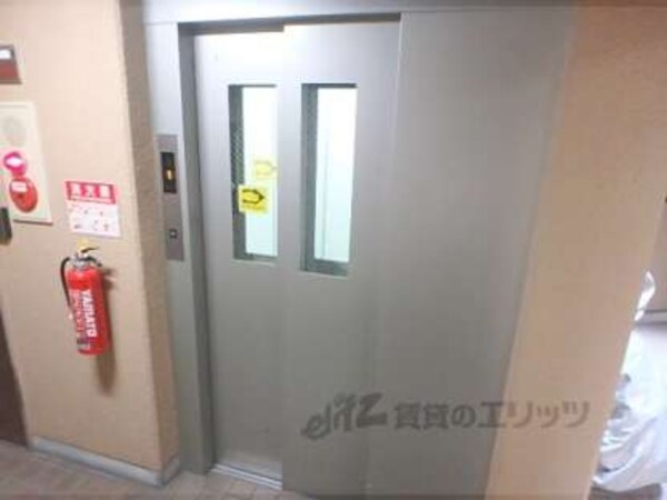 エレベーター