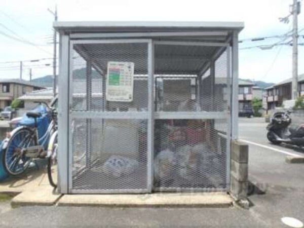 ゴミ置き場