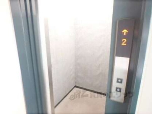 エレベーター