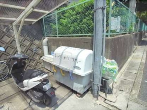 ゴミ捨て場